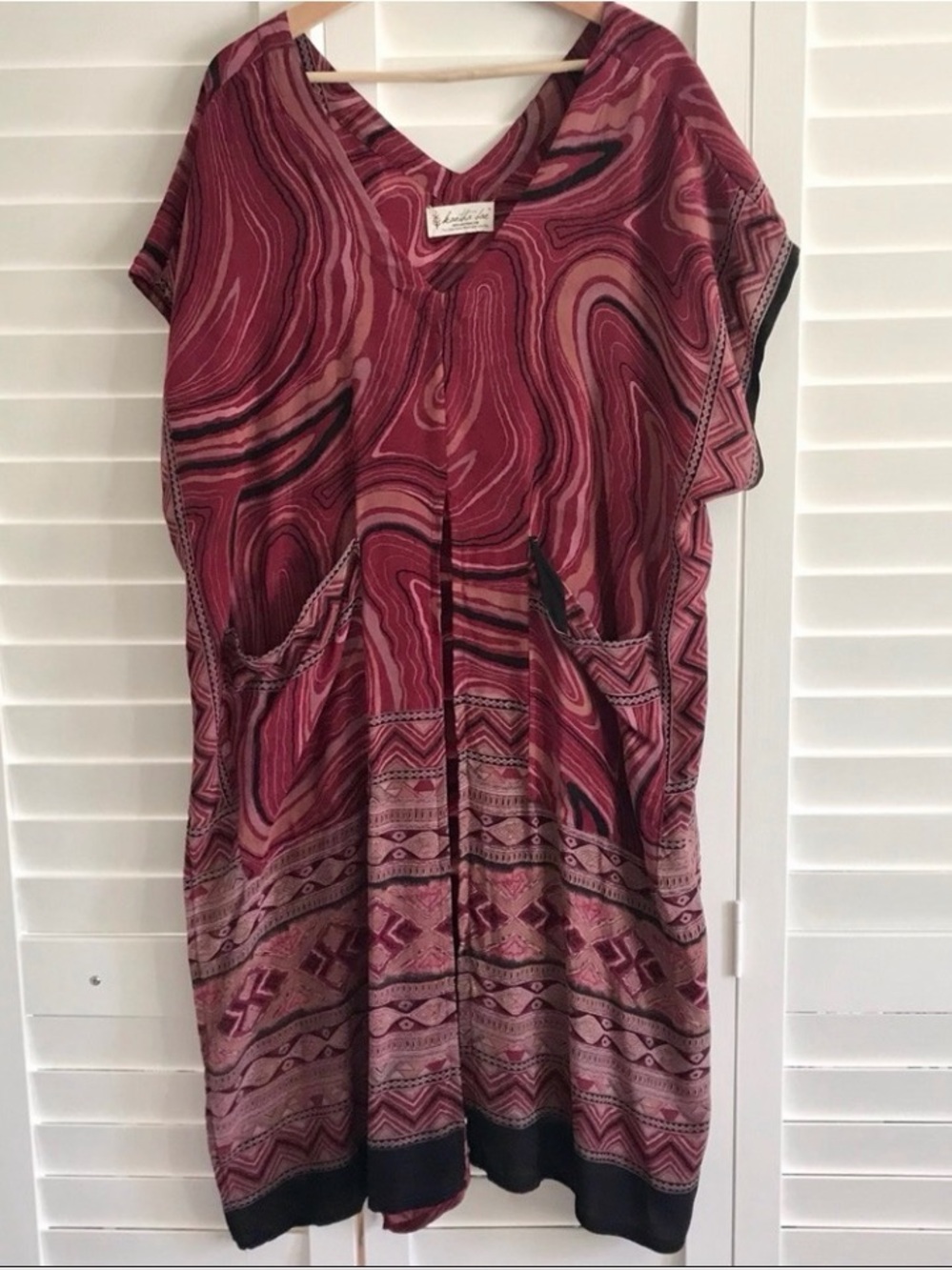 KANTHA BAE burgundy black swirl silk Split Muu OS